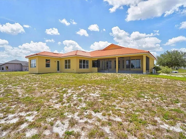 5218 Lake Toscana Dr — Photo 37