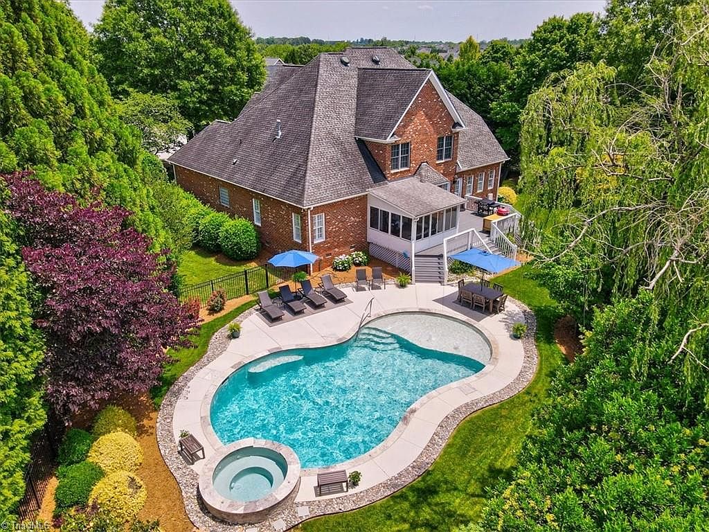 2400 Wildcrest Ct, High Point, NC 27265 Zillow