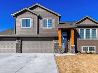 14310 S 17th St, Bellevue, NE 68123
