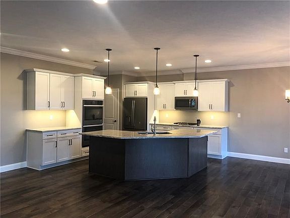 4th image of 1125 Ashfield Way N #(304b)