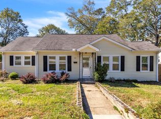 301 Lindberg St, Slater, SC 29683
