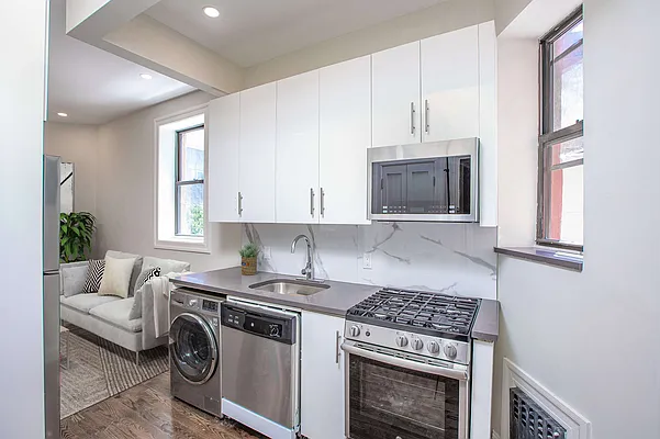 Rented by Tosh Marks Property Group | media 2