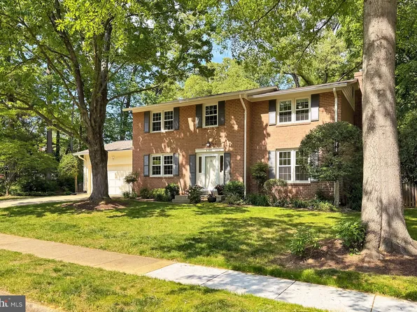 4785 Catterick Ct, Fairfax, VA 22032