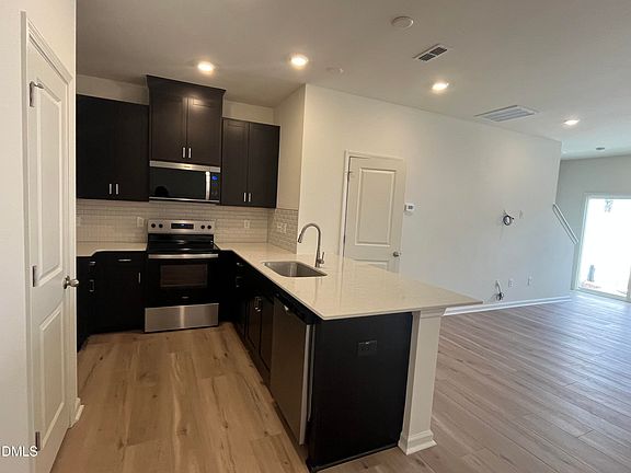 2nd image of 2220 Rabbitbrush St