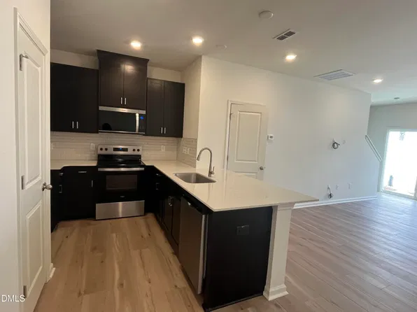 2220 Rabbitbrush St, Durham, NC 27704