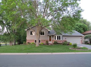 6340 Larch Ln N, Maple Grove, MN 55369