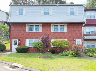 51 Savin Park #51, West Haven, CT 06516