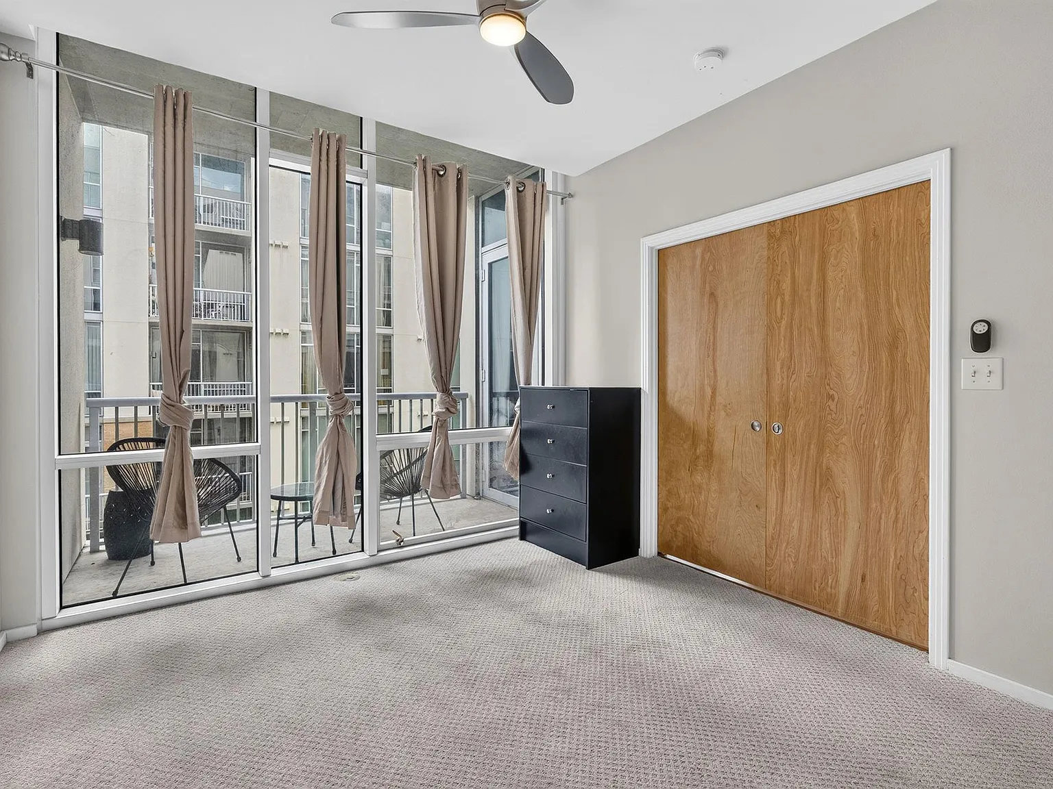1 bed, 1.0 bath, 683 sqft, $2,300 — Photo 3