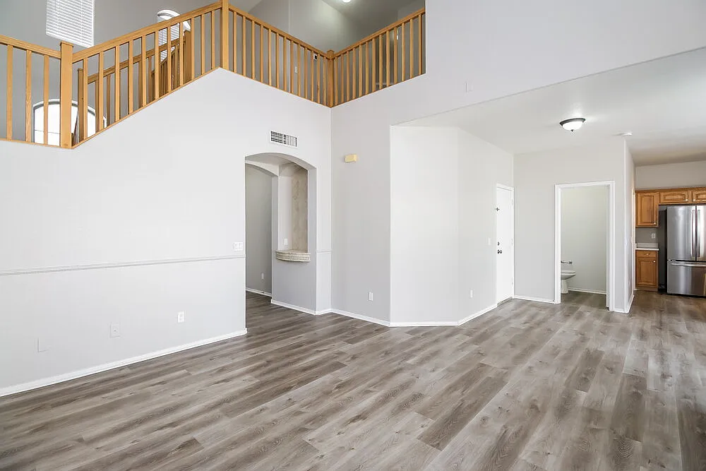 3 bed, 2.5 bath, 1558 sqft, $2,265 — Photo 4