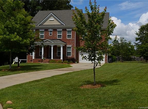 2nd image of 7912 Sardis Crest Dr