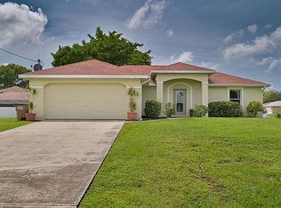 902 SW 6th Ct, Cape Coral, FL 33991