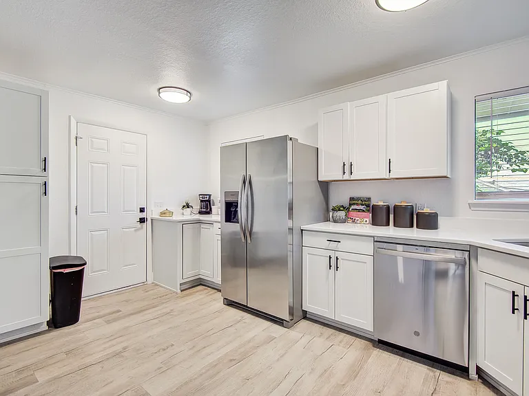 7621 S Harvard Ave — Photo 17