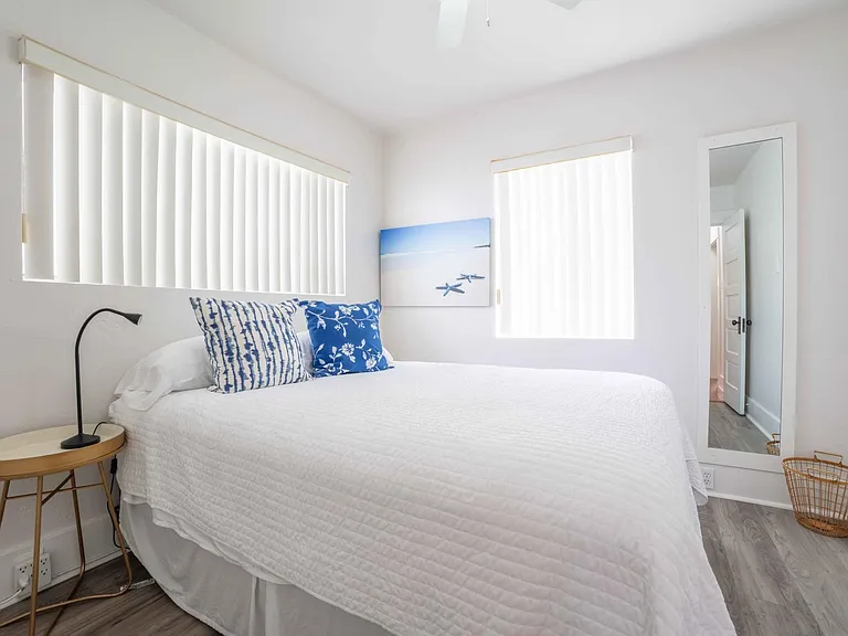 611 Monterey Blvd — Photo 12