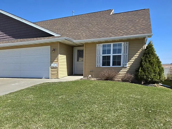 230 Brooke Dr, Omro, WI 54963