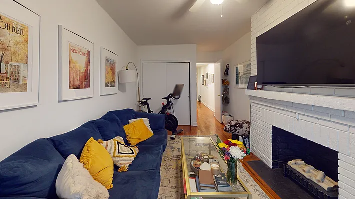 Rented by Bond New York | media 3