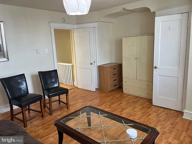 1422 Fanshawe St #2 — Photo 10