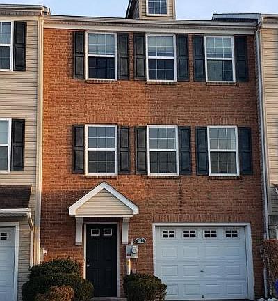 3rd image of 427 Eisenhower Dr