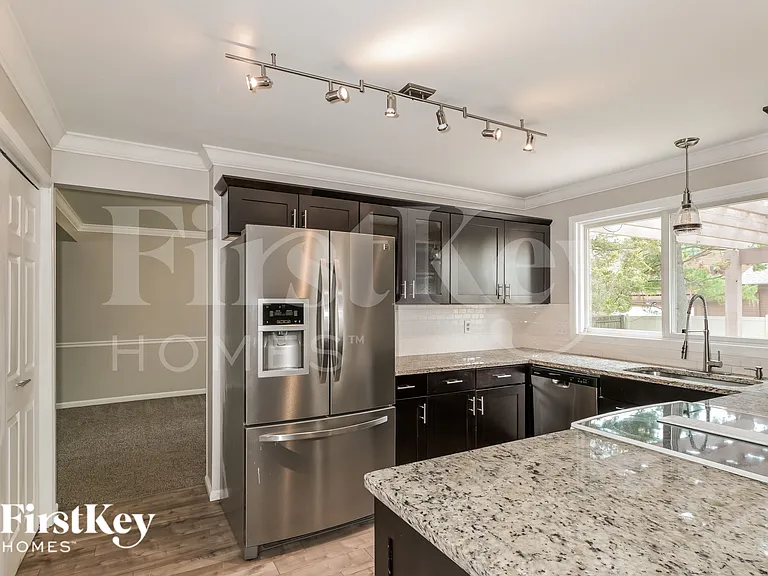 721 Cedar Glen Dr — Photo 7