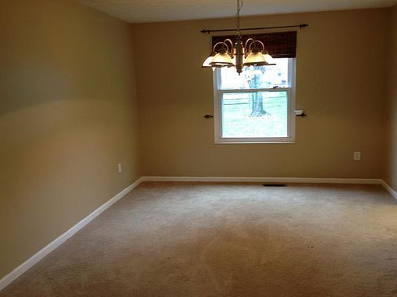 4th image of 2087 Knightsbridge Dr