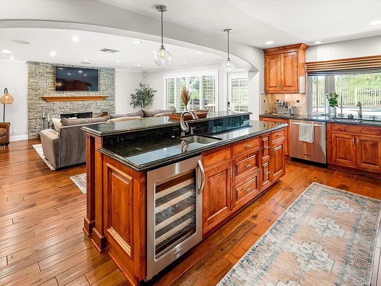 23621 Dunsmore Ln — Photo 29