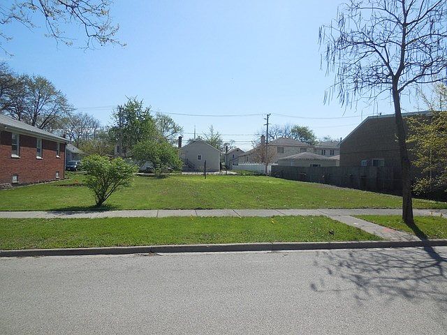 1st image of 235 Washington Ave