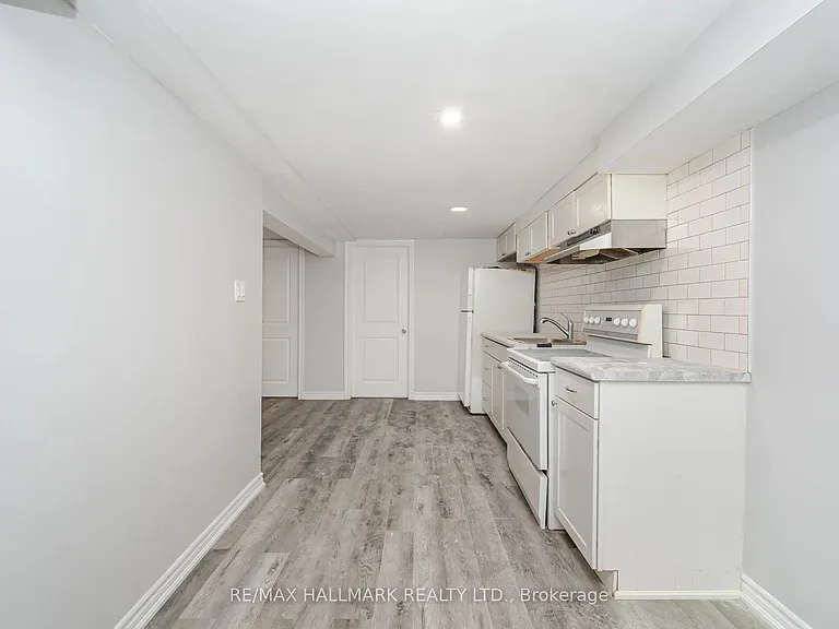 88 Bernick Dr — Photo 7