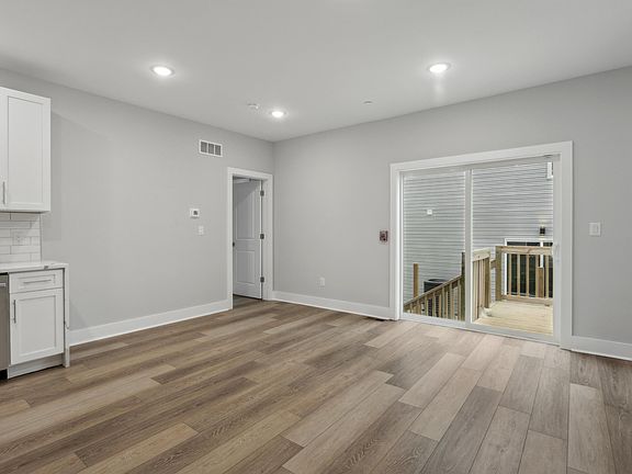 2nd image of 2125 E Norris St #2