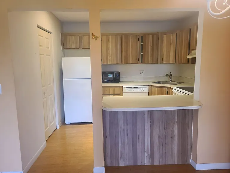 317 Knotty Pine Cir #A-2 — Photo 8
