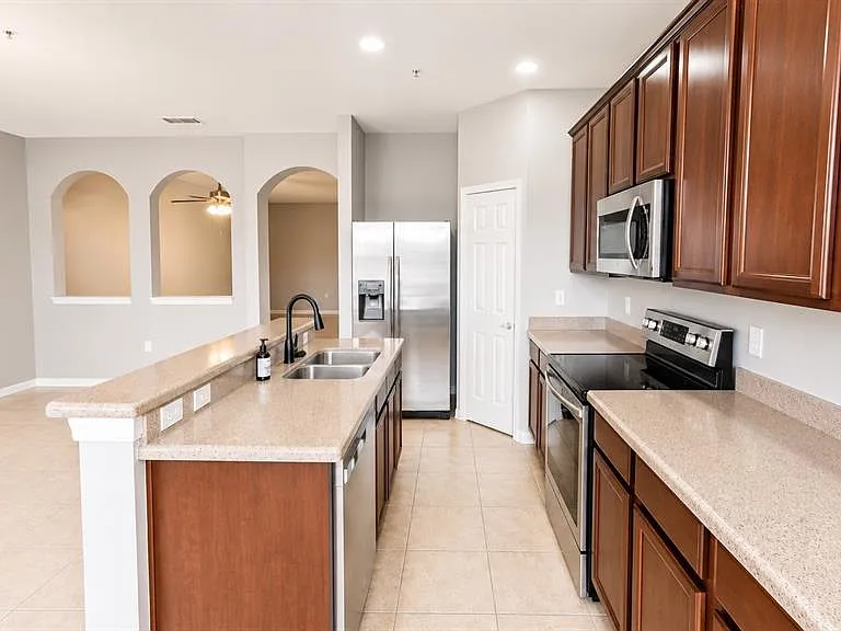 3696 Parkridge Cir #26-105 — Photo 8