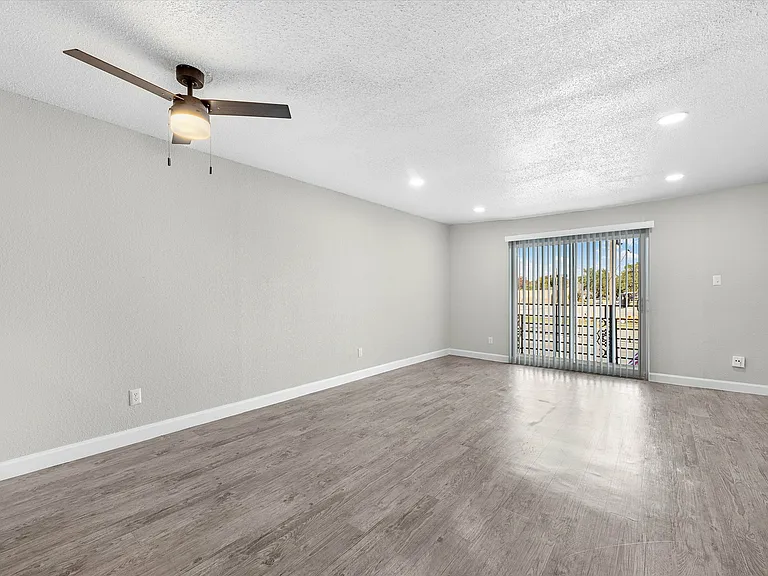The Citadel at Med Center Houston Apartments — Photo 2