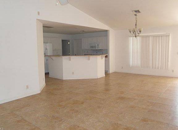 5th image of 4110 NE 22nd Pl