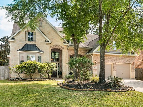 2nd image of 15 Monet Bend Pl