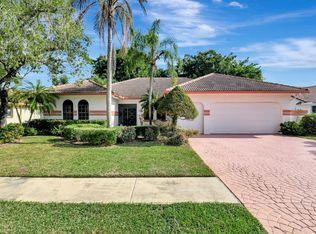 20111 Back 9 Dr, Boca Raton, FL 33498