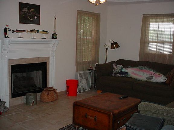 4th image of 3614 Lake Crest Dr