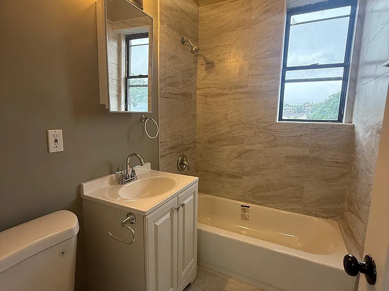 1000 S Orange Ave #403 — Photo 4