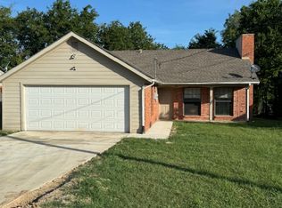 204 Melody Cir, Kaufman, TX 75142