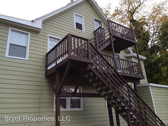 3rd image of 669 Alden St APT 5