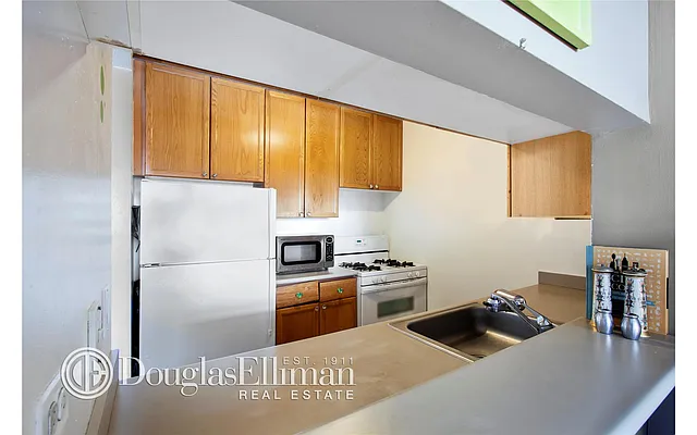 Sold by Douglas Elliman | media 4
