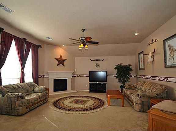 5th image of 2824 Gray Rock Dr