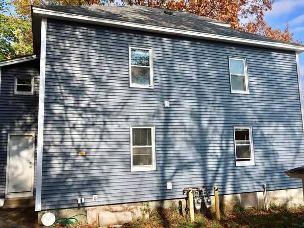 165 Grove St #1, Clinton, MA 01510
