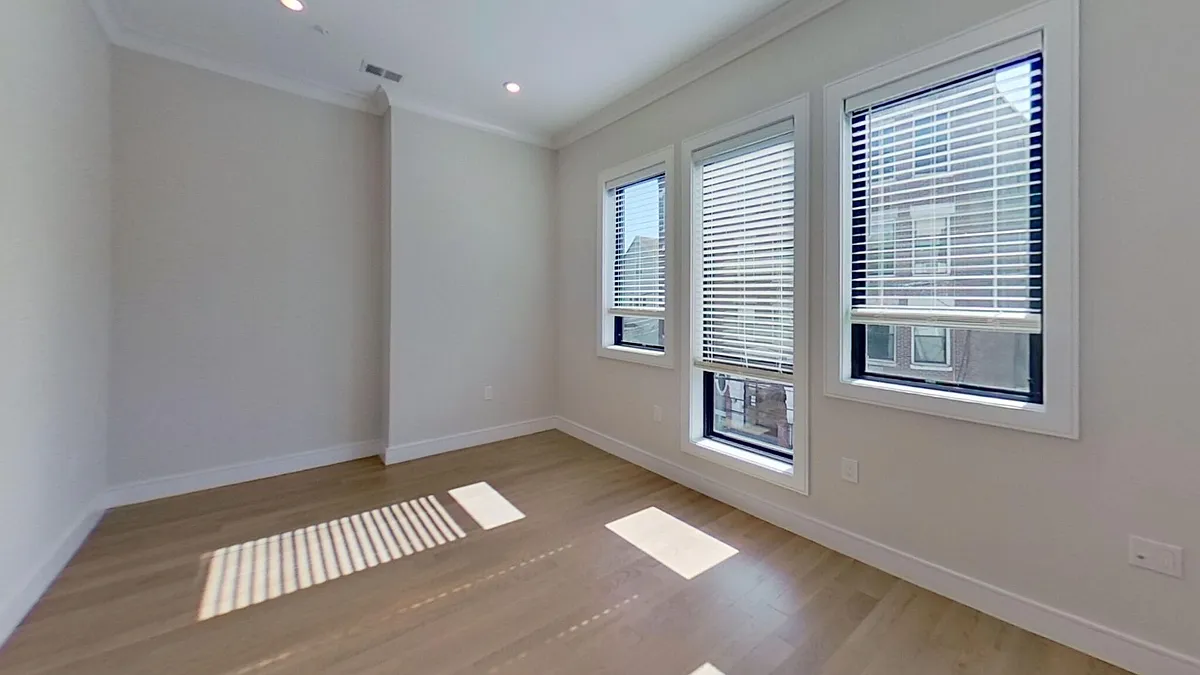 Building Photo - 36 Colborne Rd #2