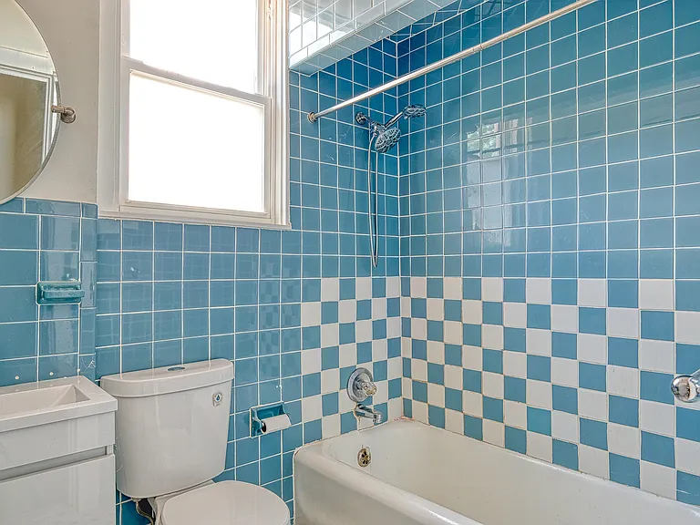 146 Main St #2 — Photo 3