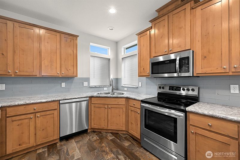 2nd image of 4672 Birch Bay Lynden Road #86