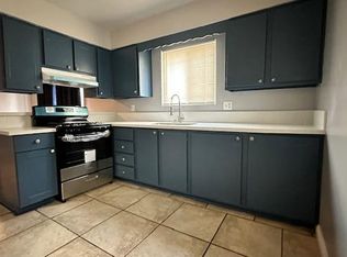 5887 Limonite Ave APT B, Riverside, CA 92509