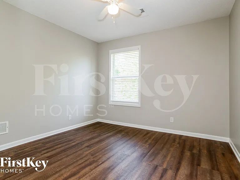 16036 S Avalon St — Photo 12