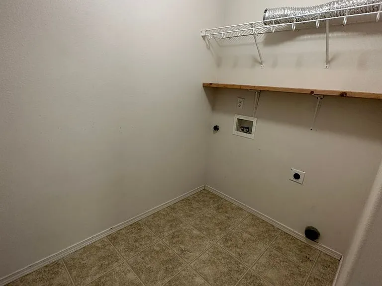 4903 Porlier Ln — Photo 29