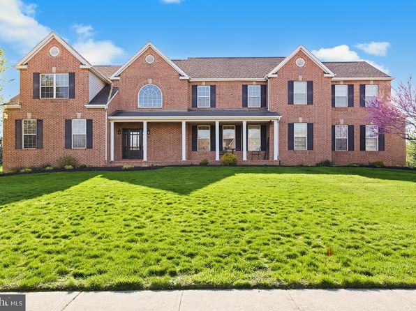 25 Sherwood Ln, Columbus, NJ 08022