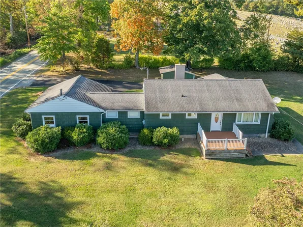 69 Viewmont Dr, Latrobe, PA 15650