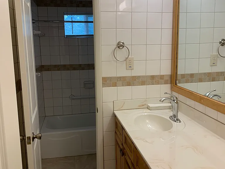 3724 Greentree Farms Dr — Photo 13
