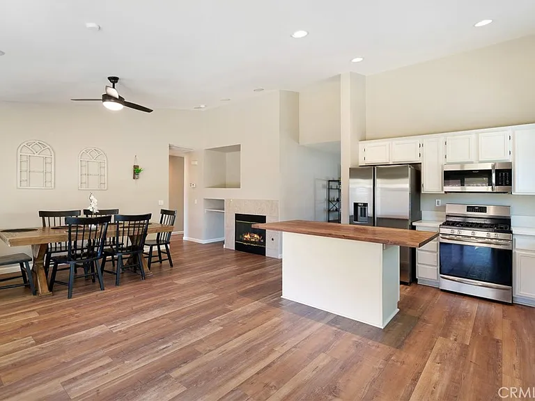25349 Silverwood Ln — Photo 18